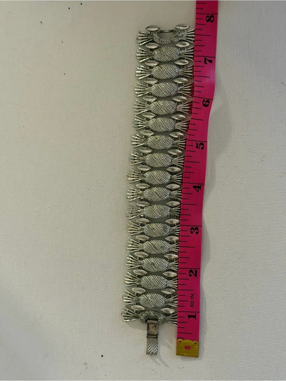 VTG 1974 Sarah Coventry Simply Elegant Silver Pineapple Wide Link Bracelet